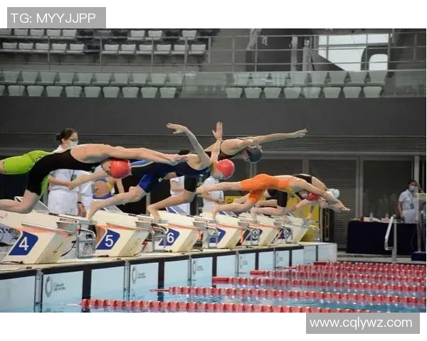 精彩泳池对决!游泳比赛中的速度与技巧较量,谁能摘得桂冠? 精彩泳池对决!游泳比赛中的速度与技巧较量,谁能摘得桂冠?